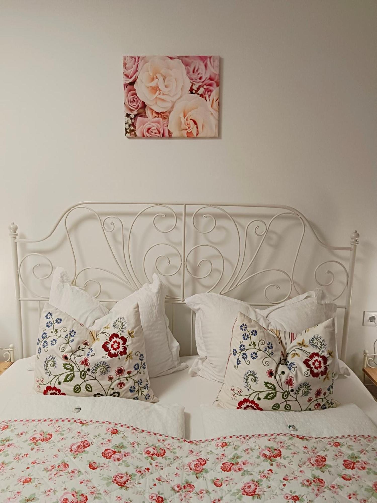 Ferienwohnung Karasek Deluxe Sattendorf Esterno foto