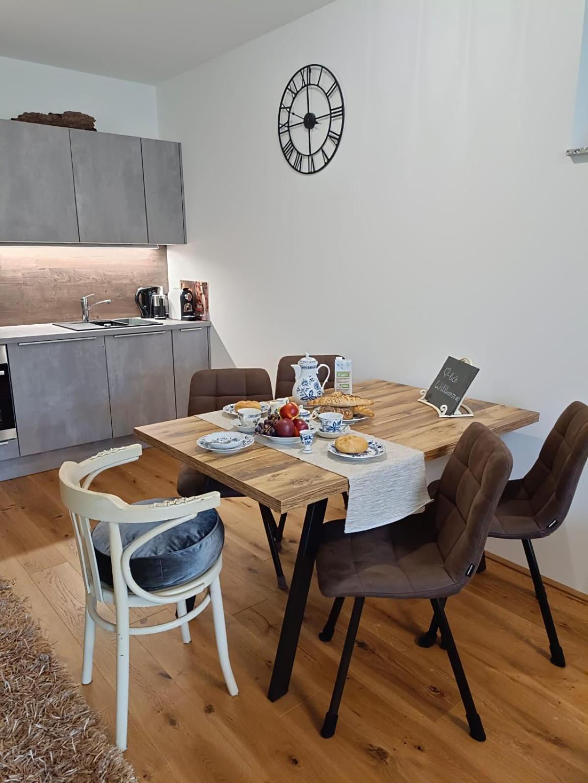 Ferienwohnung Karasek Deluxe Sattendorf Esterno foto